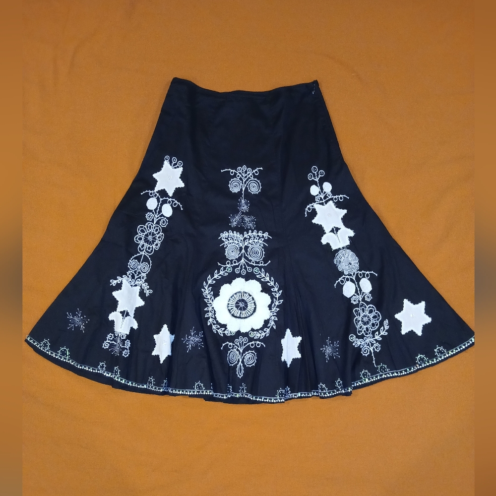 FORWEAR New York Black with white embroidery Size 12